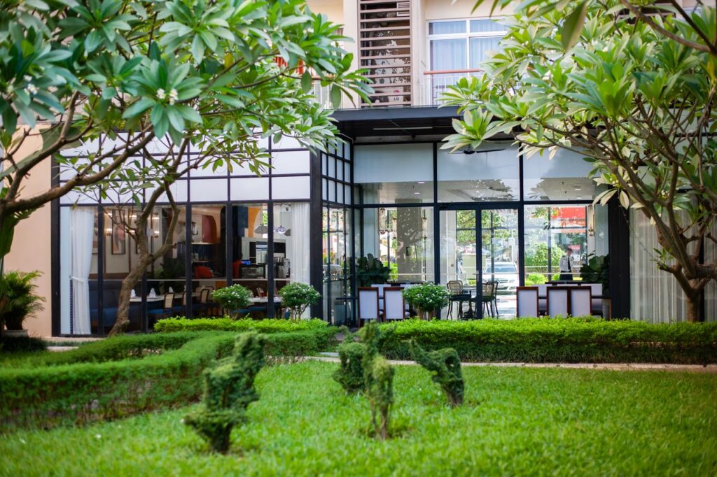 mobiliario y jardineras para hoteles